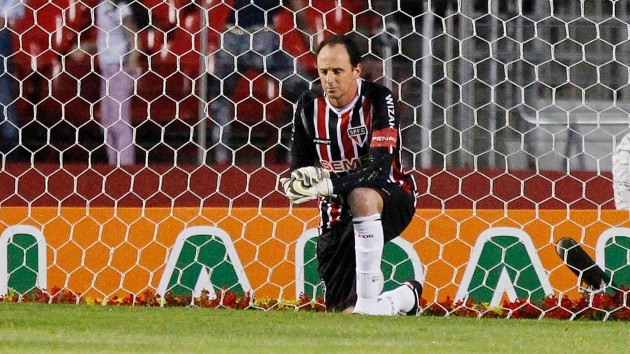 É difícil imaginar o futebol sem Rogério Ceni no gol do São Paulo