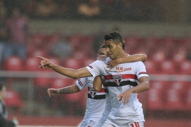 Alan Kardec comemora seu 7º gol no Paulistão